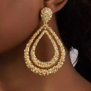 Wedding vintage Gold Teardrop Earrings